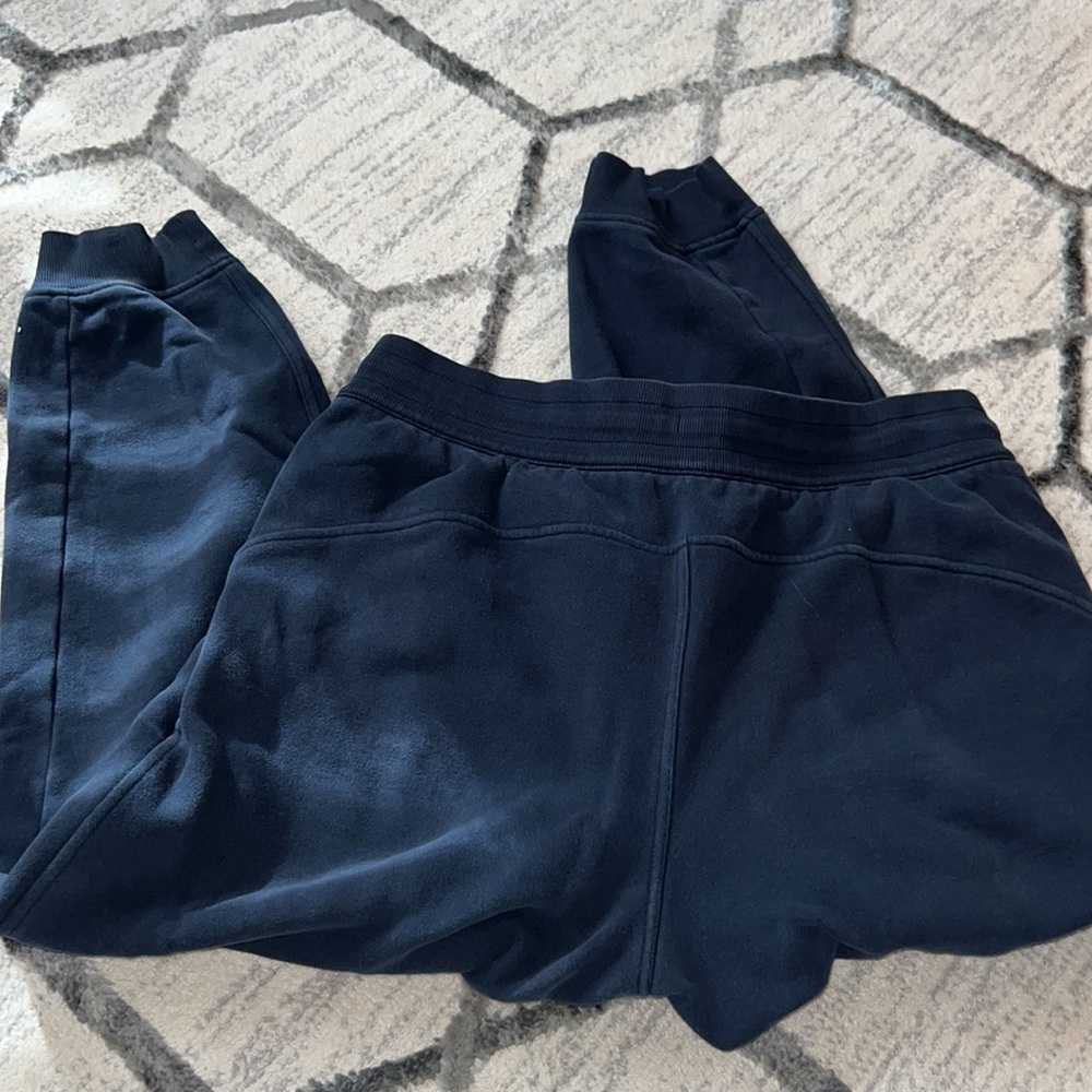 Lululemon High Rise Joggers - Picture 3 of 4